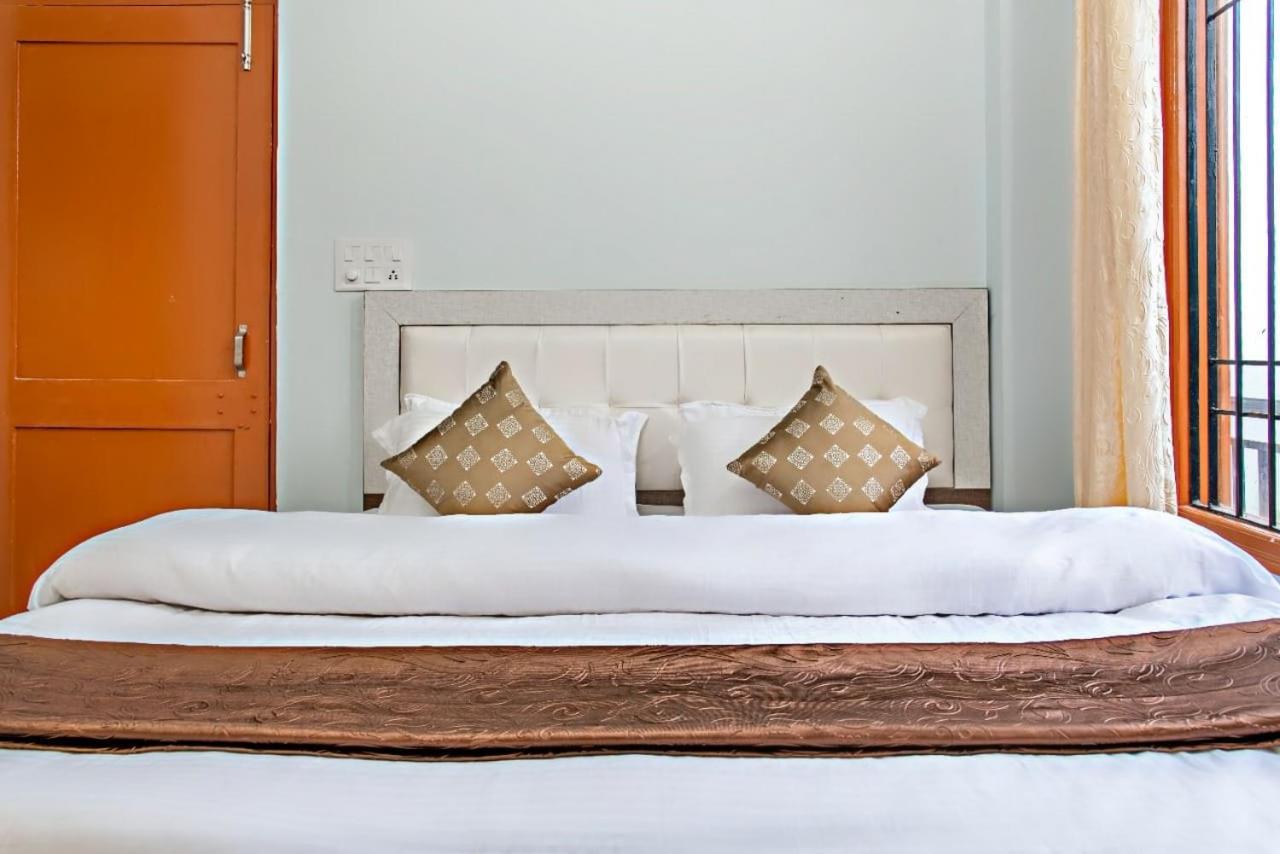 Himalyan Basera I Pvt Balcony I Serviced Apt I By Exotic Stays Kasauli Exteriör bild
